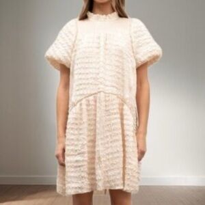 Textured Cream Short-Sleeve Women’s Dress